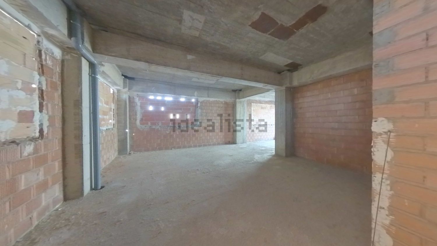 Imagen 13 de Local en venta en Avenida de Casablanca, Montecanal-Valdespartera-Rosales del Canal, Zaragoza